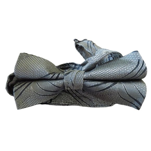 Men's Black Gold Stripe Adjustable Bow Tie - Picture 1 of 6